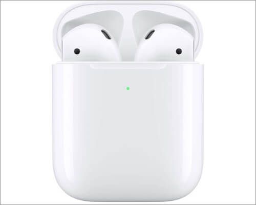 „Apple AirPods“ su belaidžiu įkrovimo dėklu