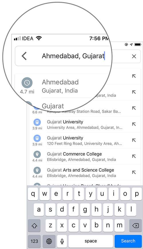 Do vyhľadávacieho poľa služby Mapy Google zadajte názov miesta, ktoré chcete stiahnuť