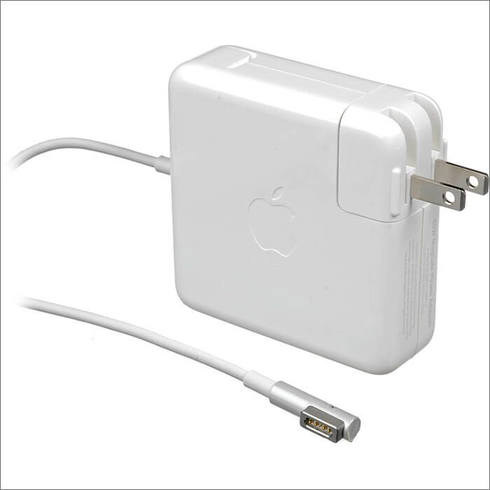 Kontroller tilkoblingen til MacBook-adapteren
