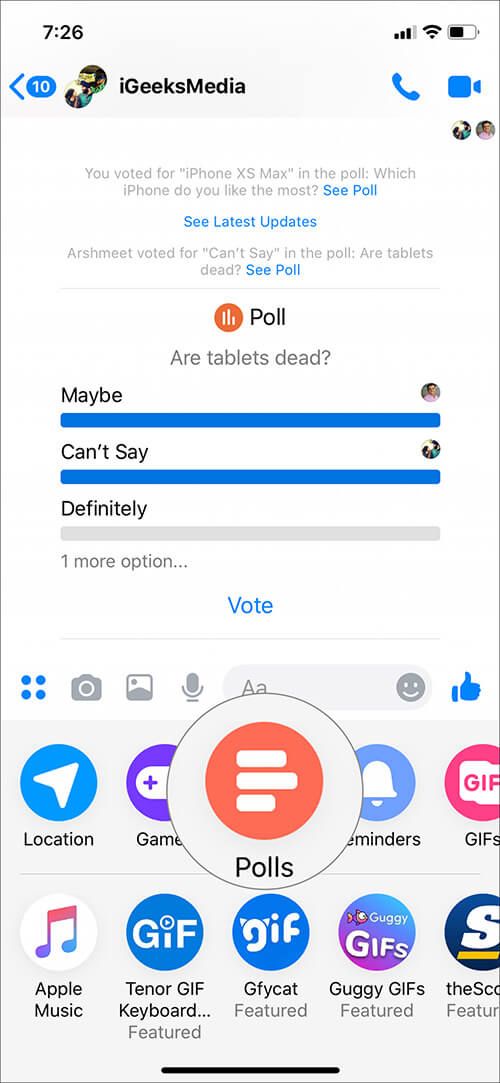 Trykk på meningsmålinger for å opprette i Facebook Messenger Group Chat på iPhone