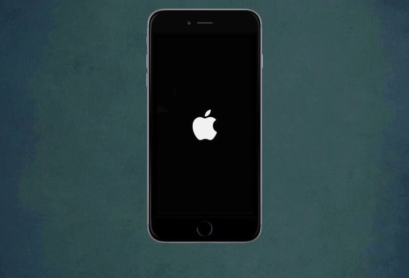 Apple-logoen vises på iPhone 6s