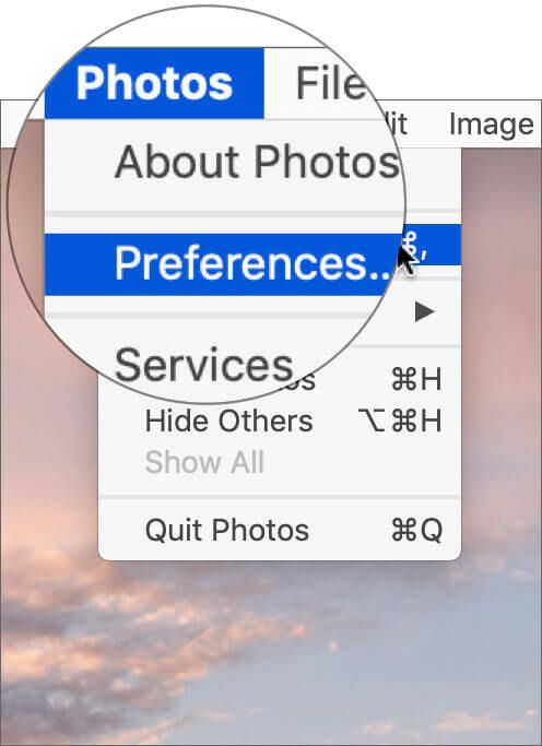 Mac पर प्रेफरेंस अंडर फोटोज ऐप मेन्यू पर क्लिक करें